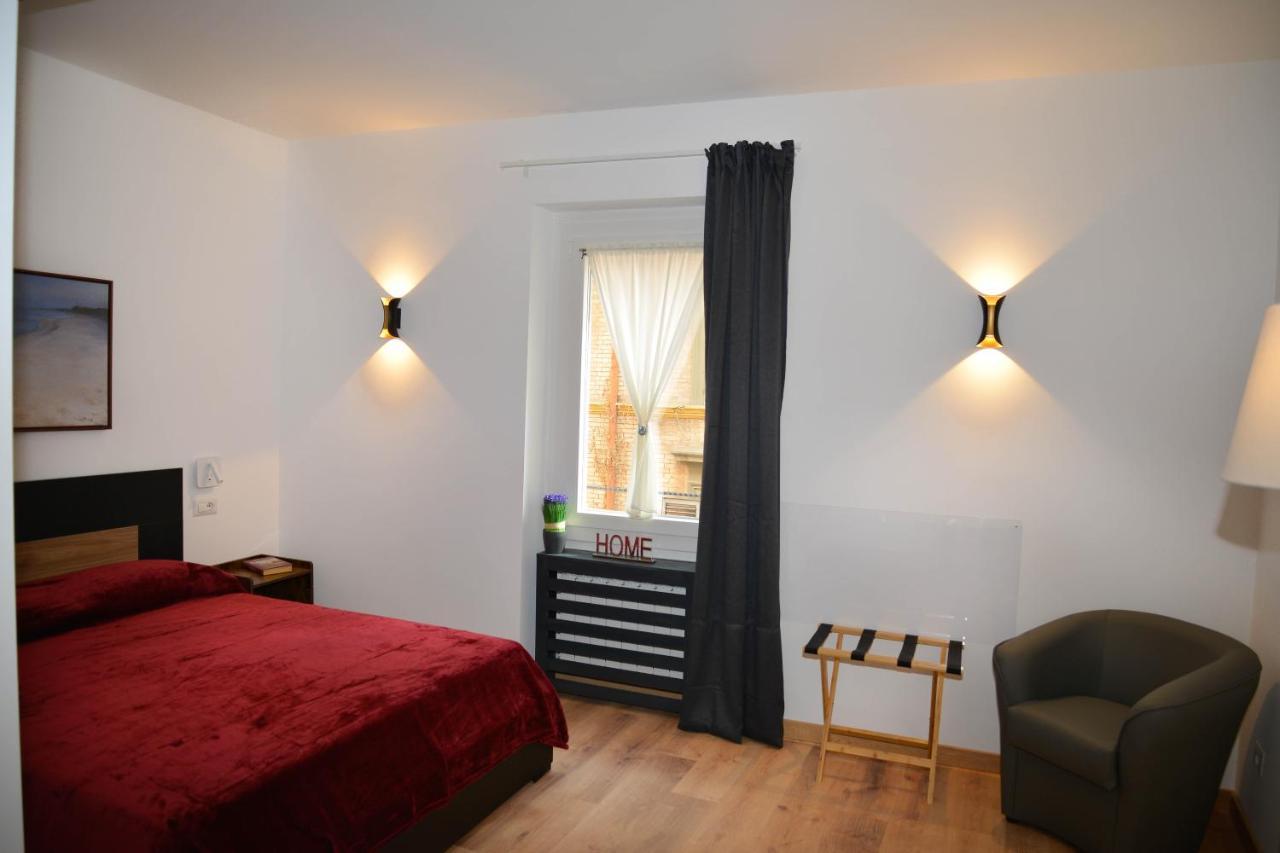 Fidia Palace Claudia'S Apartment Colosseo Ρώμη Εξωτερικό φωτογραφία