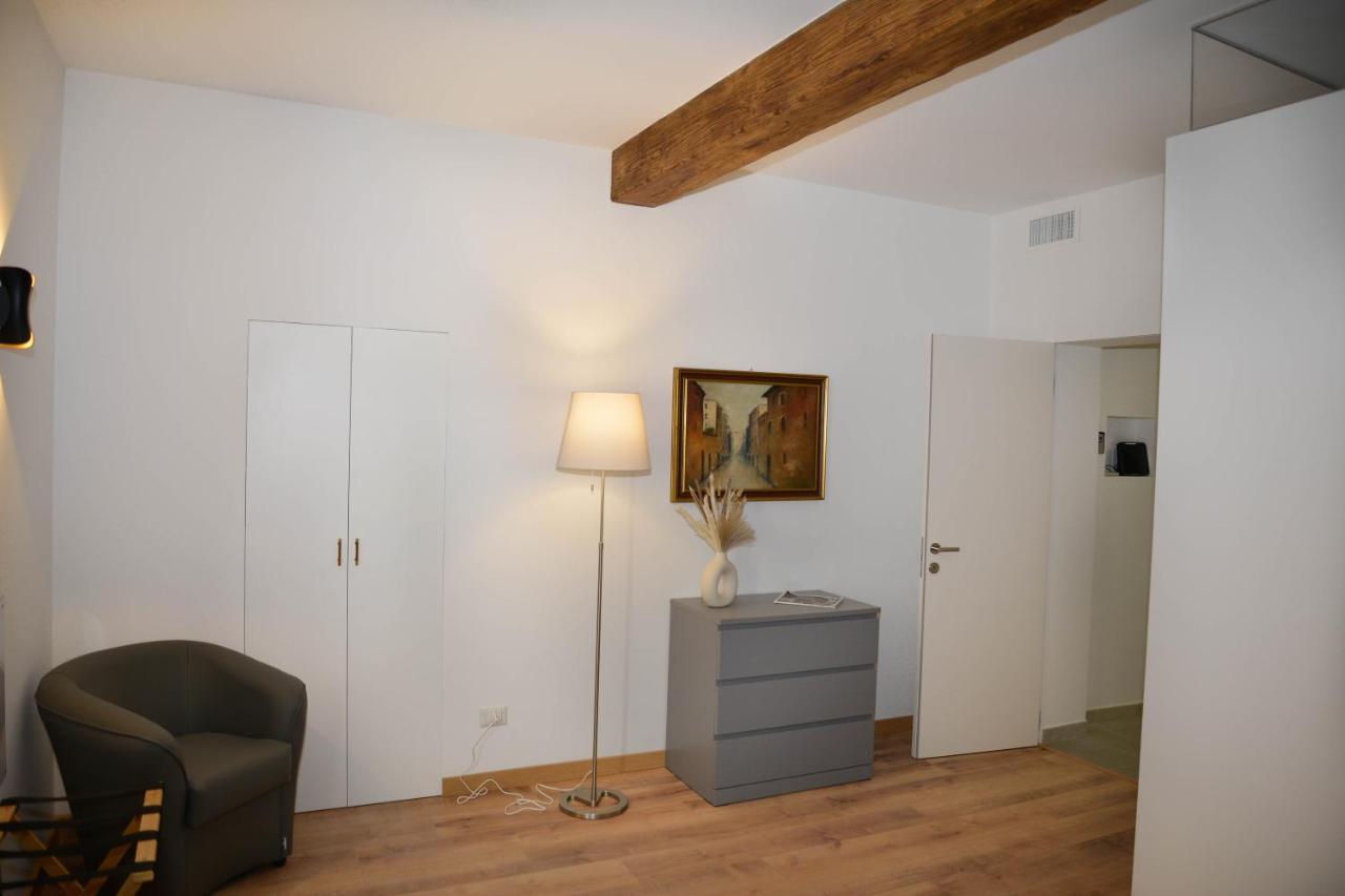 Fidia Palace Claudia'S Apartment Colosseo Ρώμη Εξωτερικό φωτογραφία