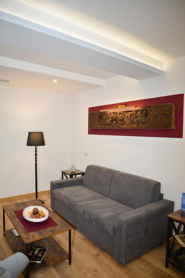 Fidia Palace Claudia'S Apartment Colosseo Ρώμη Εξωτερικό φωτογραφία